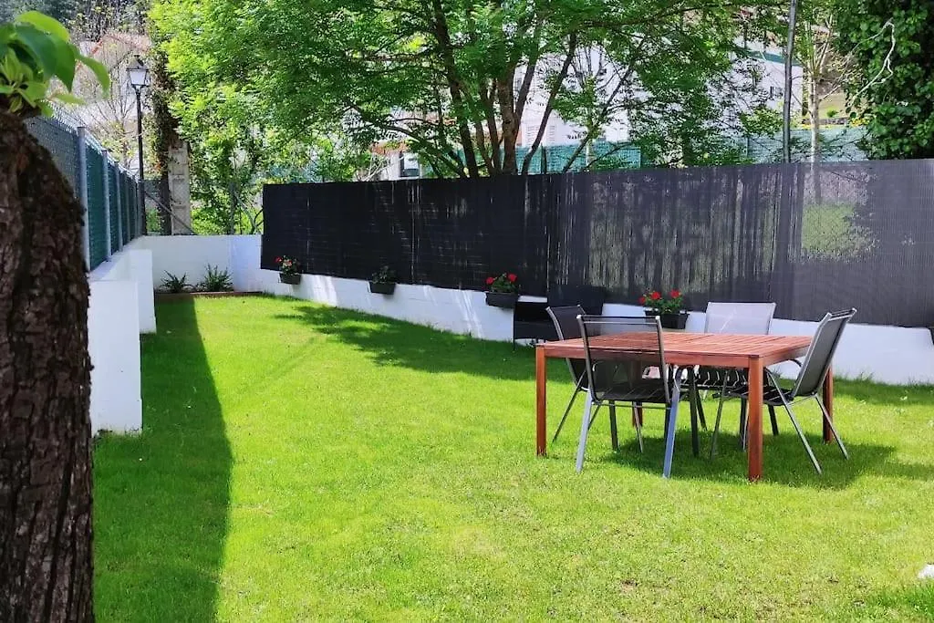 펜션 Alojamiento Rural, Jardin, A 25 Minutos De Bilbao, Parking Gratuito Arantzazu