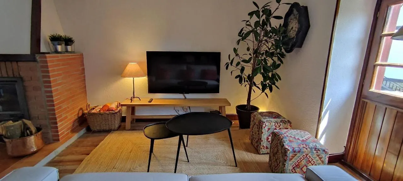 펜션 Alojamiento Rural, Jardin, A 25 Minutos De Bilbao, Parking Gratuito Arantzazu